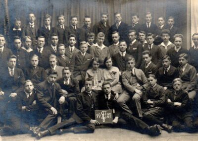 3.2. Vitrine Klassenfotos